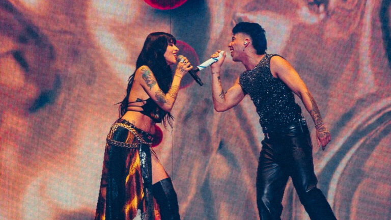 Luck Ra agotó dos Movistar Arena y anunció el remix de «Hola Perdida»