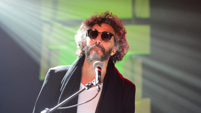 Fito Páez lo hace de nuevo: Anuncia su sexto y último Movistar Arena en Buenos Aires tras un nuevo Sold Out