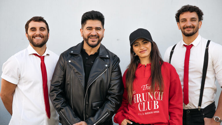 Agapornis presentó su nuevo single «Prometiste Amor» junto a Ráfaga