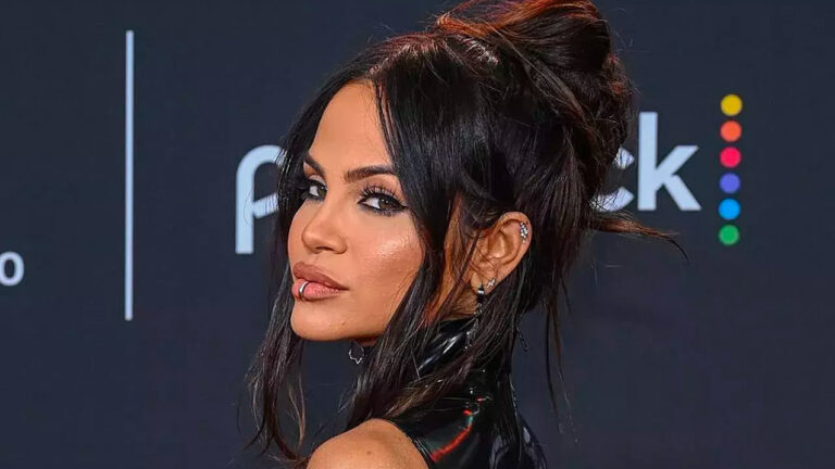 Natti Natasha sorprende con «Tu Loca», su nueva bachata producida por Romeo Santos