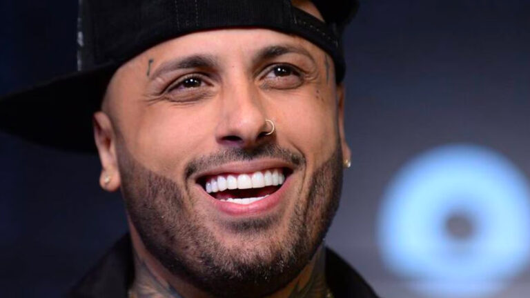 Nicky Jam lanza su nuevo álbum Insomnio y sorprende con colaboraciones estelares