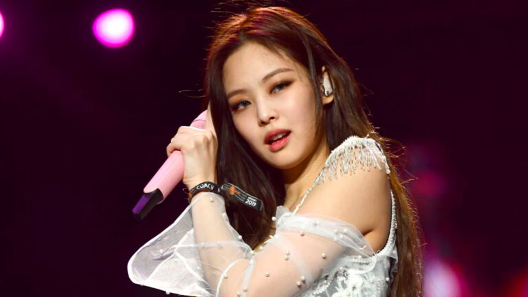 JENNIE estrena su nuevo single «Mantra» y marca el inicio de una nueva era