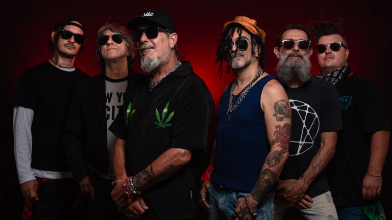 Kapanga celebra 29 años con un show inolvidable en el Teatro Coliseo
