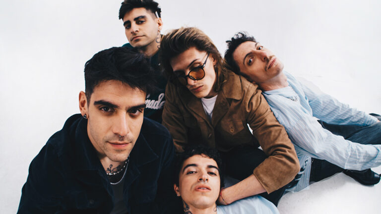 Un Verano Lanza su Álbum Debut y Confirma su Lugar en el Pop Rock Argentino