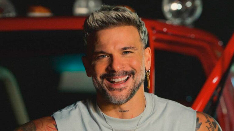 Pedro Capó lanza «La Carretera» y celebra un álbum cargado de honestidad y arte