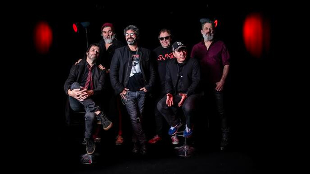 Los Caballeros de la Quema presentan “No Empujen el Río”