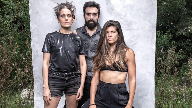 Eruca Sativa presenta su nuevo álbum: “A Tres Días de la Tierra”