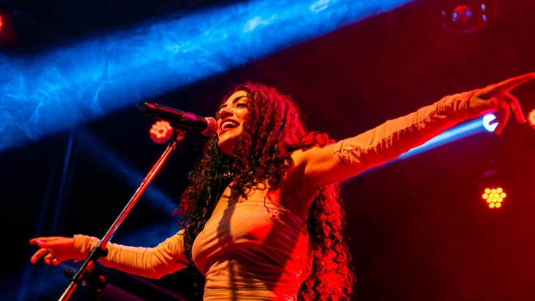 Julieta Rada presentó Candombe en Niceto: una noche de raíces, tambores y emoción