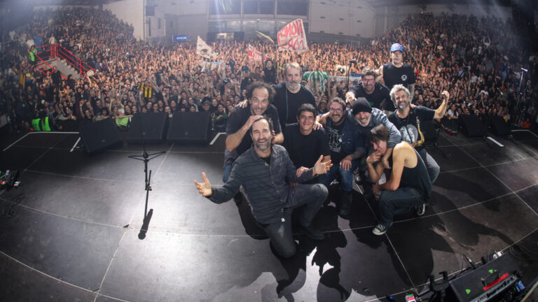 La Vela Puerca lanza el último episodio de su podcast y suma nuevas fechas a su gira de 30 años