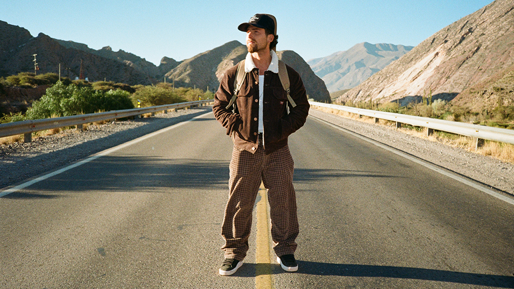 Maxi Espíndola presenta «Amor Sincero»: cumbia pop, emociones reales y una mirada íntima sobre el amor actual