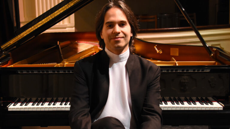 Horacio Lavandera llega al Teatro Coliseo con un concierto único: “Sonidos de lo eterno”
