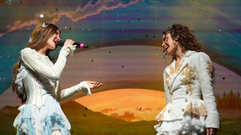 Margarita y Yami Safdie reversionan «Hay un cuento» y emocionan a varias generaciones