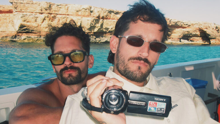 Mau y Ricky presentan “Desmaquillada”, una nueva pista en el camino hacia su EP La Llave