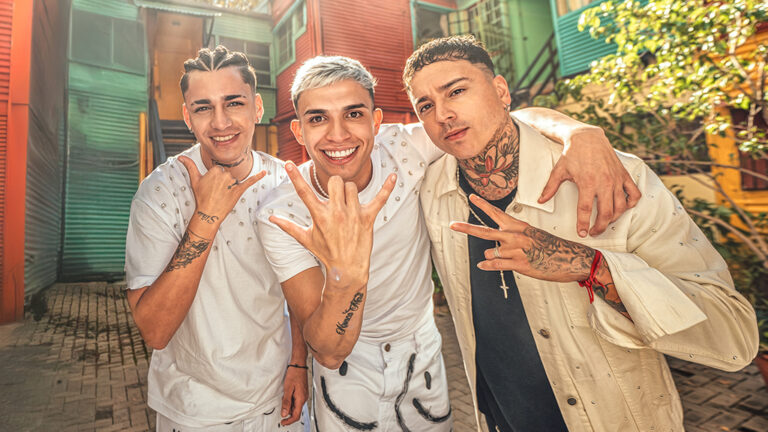 ROZE estrena «Date Cuenta», el último adelanto de su álbum debut