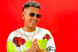Jombriel presenta “Jombriel de la Suerte”, su primer álbum de estudio