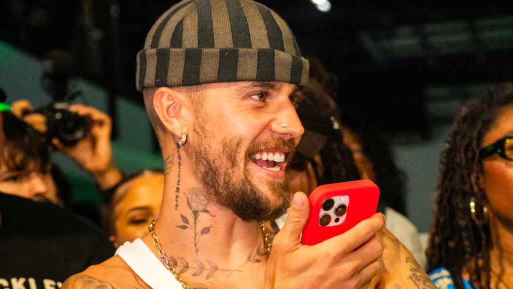 Justin Bieber sorprende con SWAG II, su nuevo álbum de 23 canciones