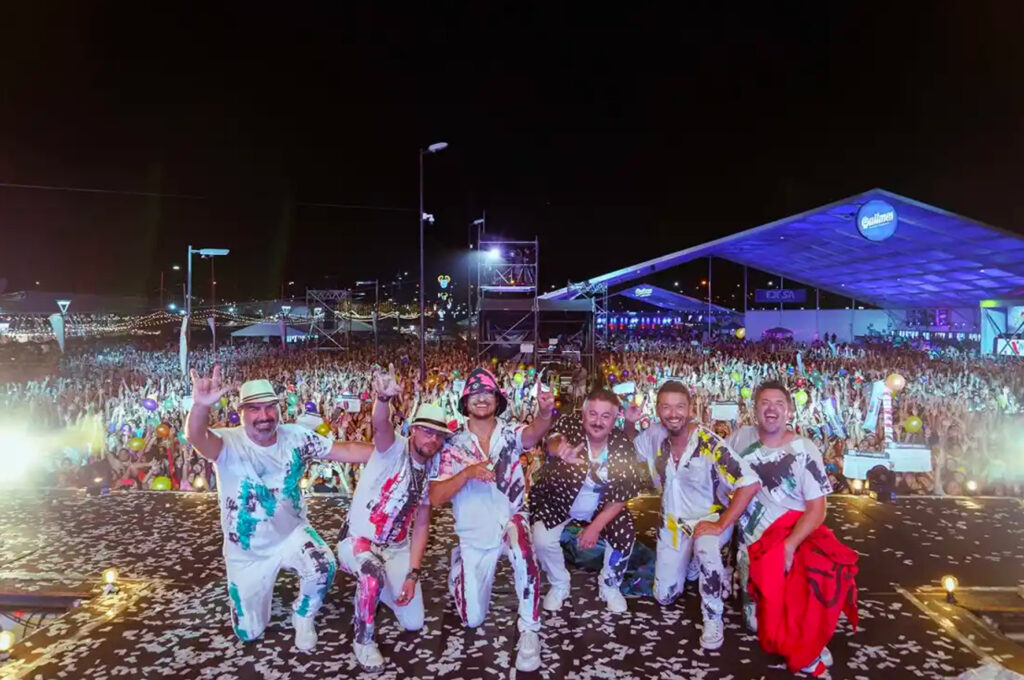 Los Tekis anuncian show en Buenos Aires y presentan “Un millón de rosas” junto a La Pepa Brizuela