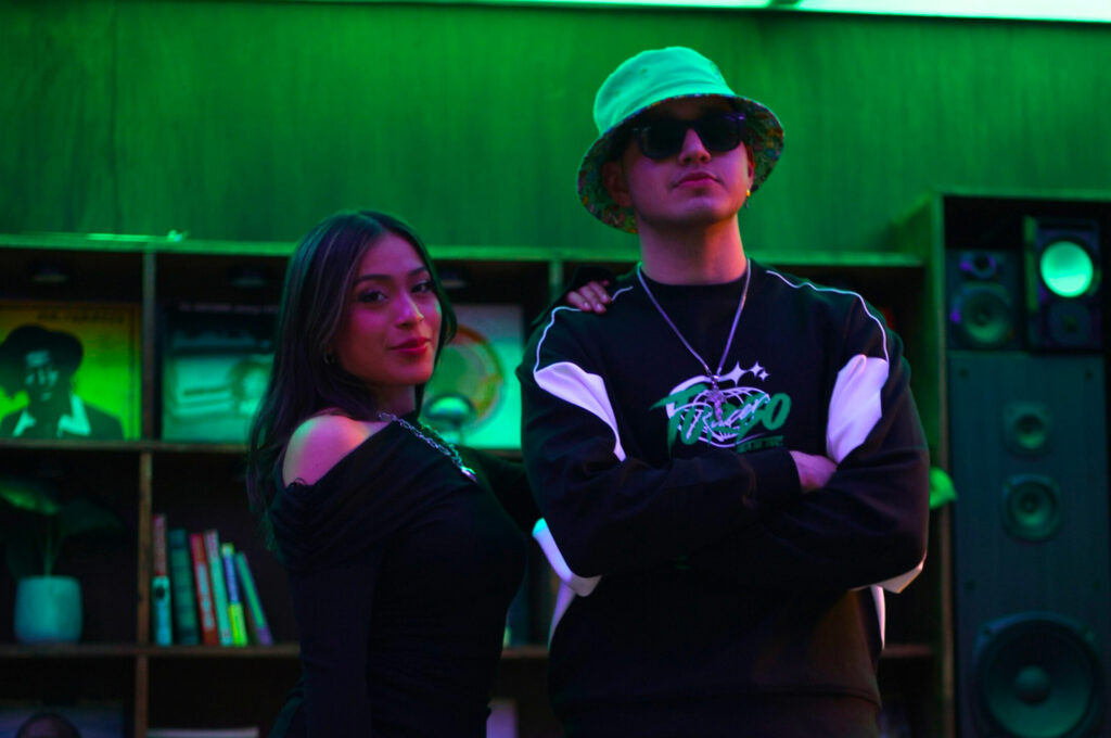 Marcosth3frog lanza “Muérdeme”, su nuevo tema de reggaetón explosivo