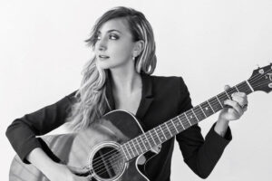 Kmila Reynoso: Del corazón del folklore al Paseo La Plaza