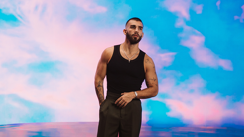 Manuel Turizo vuelve a la bachata con “Por un Pendejo No Se Llora (Salud Mi Reina)”