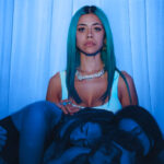 Guada Casales presenta “Con Ella”: una canción sobre la lucha interna, la honestidad y el camino hacia una nueva identidad