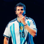 Sebastián Yatra arrancó su “Entre Tanta Gente Tour” por Latinoamérica con un emotivo paso por Buenos Aires