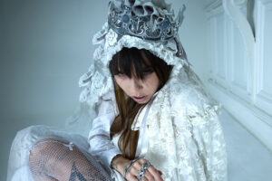 Saramalacara presenta «Mataderos», un álbum que conecta su origen con su expansión global