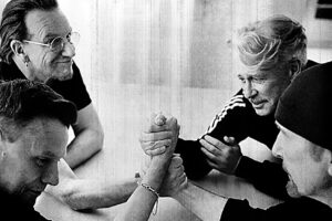 U2 presenta el nuevo EP independiente “Easter Lily”