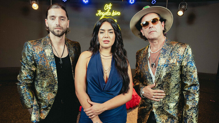 Coti reinterpreta su clásico “Luz de Día” junto a Ángela Leiva y La K’onga