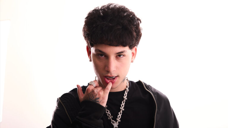 Zell anuncia su primera gira internacional: así será el «Zelly Tour» por España, Argentina, Chile, México y Uruguay