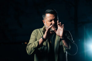Jorge Rojas estrenó “Sincero”, el primer adelanto de su nueva etapa con “Piano & Voz”